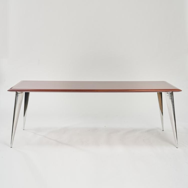 Bild 1 zu Objekt, 'J. (S&eacute;rie Lang)' table, 1991, Philippe Starck, Driade Aleph, Mailand, 174B 536