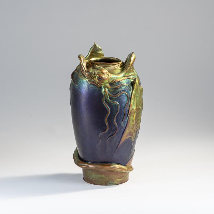 Hauptbild zu Objekt, Vase mit Drache, um 1901, Vilmos Zsolnay, Zsolnay, P&eacute;cs, 174A 403