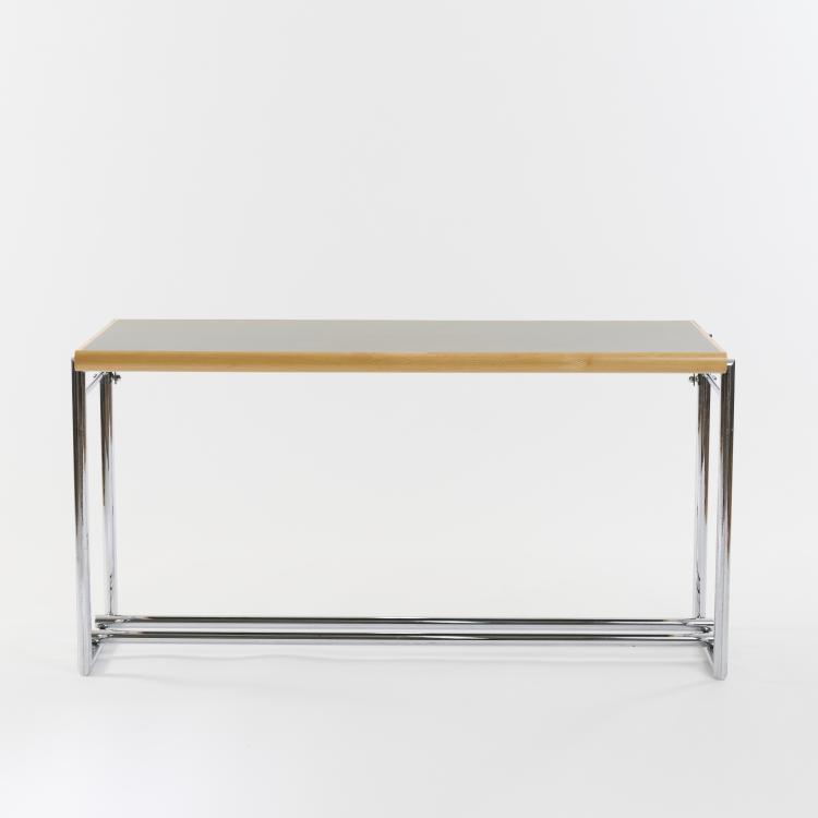 Bild 2 zu Objekt, 'Menton' height-adjustable table, 1932 (design), Eileen Gray, ClassiCon, M&uuml;nchen, 175B 92