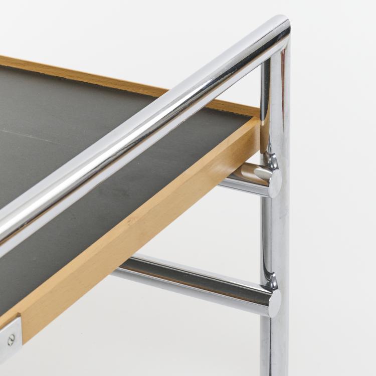 Bild 5 zu Objekt, 'Menton' height-adjustable table, 1932 (design), Eileen Gray, ClassiCon, M&uuml;nchen, 175B 92