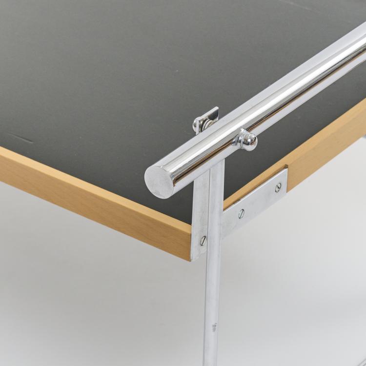 Bild 6 zu Objekt, 'Menton' height-adjustable table, 1932 (design), Eileen Gray, ClassiCon, M&uuml;nchen, 175B 92