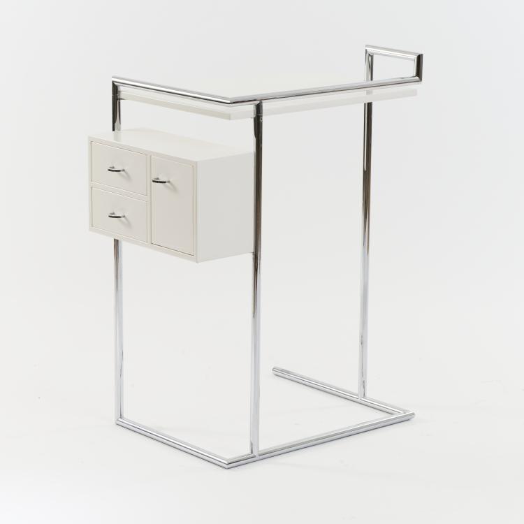 Bild 1 zu Objekt, Small 'E-1027' dressing table, 1925-30 (design), Eileen Gray, Vereinigte Werkst&auml;tten, M&uuml;nchen, 175B 89