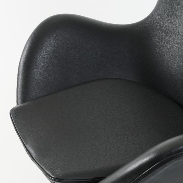 Bild 4 zu Objekt, 'Egg chair', 1957 (design), Arne Jacobsen, Hansen, Fritz, V&auml;ssinger&oslash;d, 175B 225