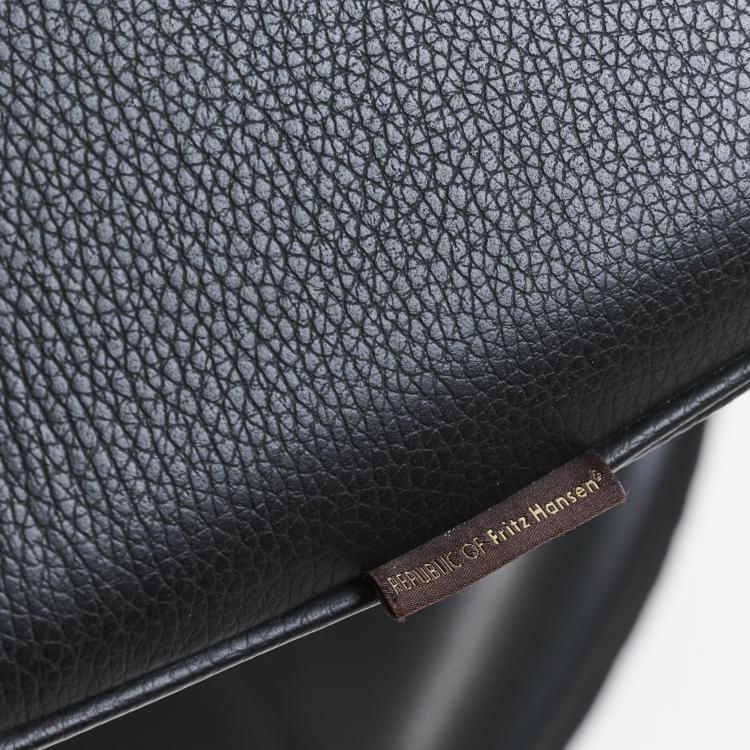 Bild 7 zu Objekt, 'Egg chair', 1957 (design), Arne Jacobsen, Hansen, Fritz, V&auml;ssinger&oslash;d, 175B 225