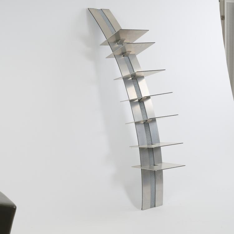 Bild 2 zu Objekt, 'Tell' shelf, 1990 (design),  Formf&uuml;rsorge,Andreas von Cube,Holger M&uuml;ller,Andreas Radde,Andreas Schulz,Nikolaus Tams,Stefan Z&uuml;chner,Gunnar F. H. Spellmeyer, Moorman, Nils Holger, Aschau, 175B 397