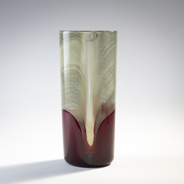 Hauptbild zu Objekt, Tall 'Pavoni' vase, 1981, Tapio Wirkkala, Venini & C., Murano, 175C 575