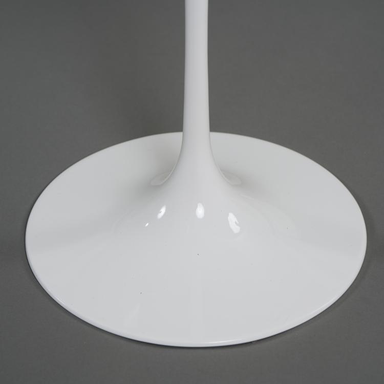 Bild 5 zu Objekt, Two 'Tulip' - '163F' side tables, 1957 (design), Eero Saarinen, Knoll International, New York, 175B 227