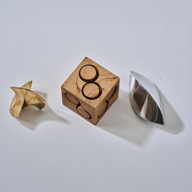 Hauptbild zu Objekt, Three small sculptures: 'Dada', 'Mace' and 'Sasso', 1970 (design), Charles O. Perry, Centro Duchamp f&uuml;r Gavina, Mailand / Milan, 175B 191