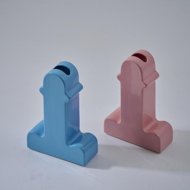 Bild 1 zu Objekt, Two 'Shiva' vases, 1971 (design), Ettore Sottsass, b.d. Ediciones, Barcelona; Capsule, 175B 140