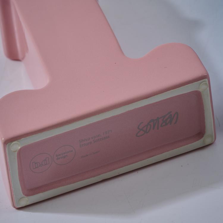 Bild 4 zu Objekt, Two 'Shiva' vases, 1971 (design), Ettore Sottsass, b.d. Ediciones, Barcelona; Capsule, 175B 140