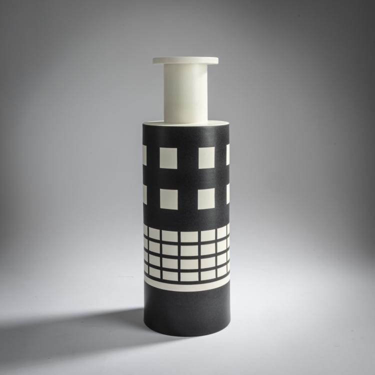 Hauptbild zu Objekt, 'Rocchetto' vase, 1986 (design), Ettore Sottsass, Bitossi, Montelupo, 175B 138
