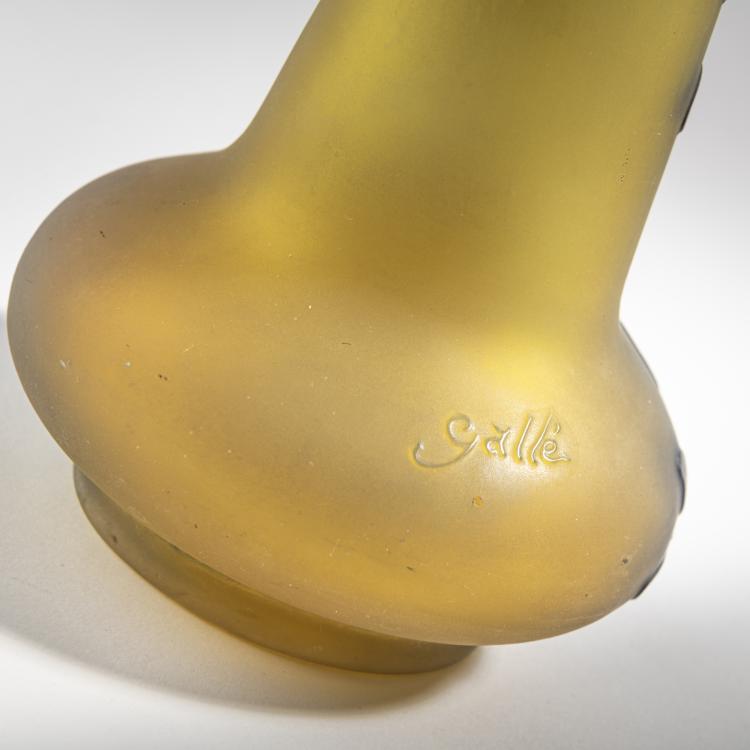 Bild 2 zu Objekt, Enghalsvase 'Prunelles', 1920-36, Gall&eacute;, Nancy, 176C 422