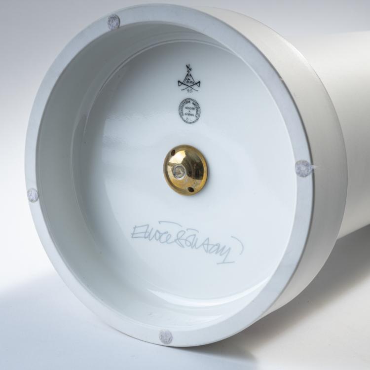 Bild 2 zu Objekt, 'Juliette' vase object, 1994 (design), Ettore Sottsass, S&egrave;vres, Manufacture Nationale de, 175B 145