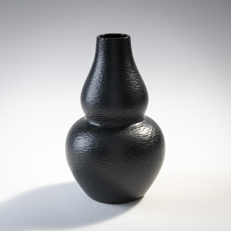 Bild 1 zu Objekt, 'Battuto' vase, 1940, Carlo Scarpa, Venini & C., Murano, 175C 495