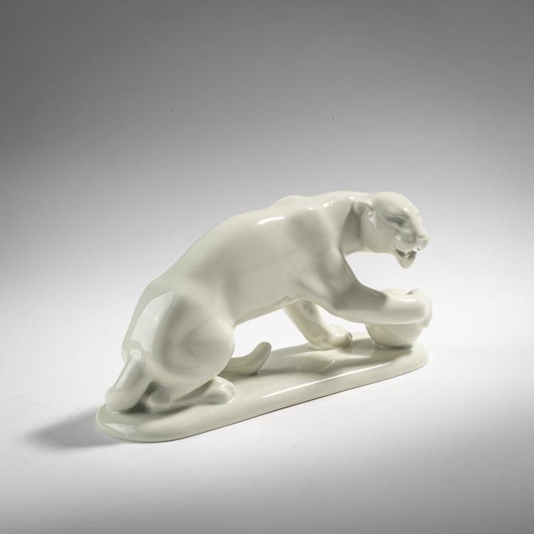 Bild 1 zu Objekt, 'Panther with Ball', 1933, Gerhard Schliepstein, Rosenthal, Selb, 176C 648