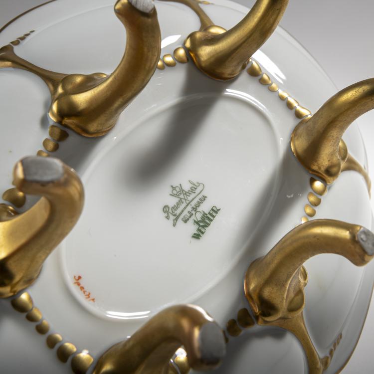 Bild 2 zu Objekt, Centerpiece on six feet, 1921, Kurt Wendler, Rosenthal, Selb, 176C 646