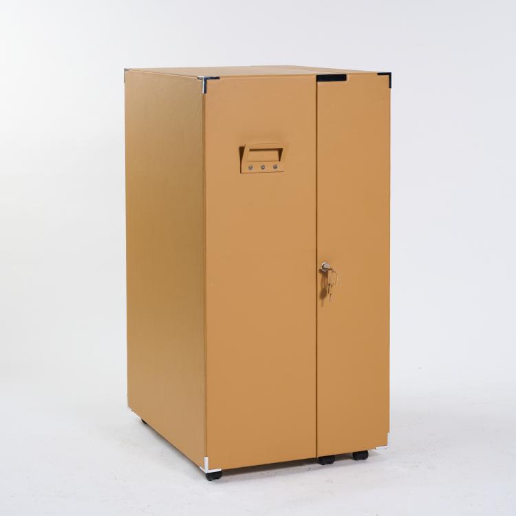 Bild 2 zu Objekt, 'Oceano' steamer trunk, 2007 (design), Andr&eacute;e Putman, Poltrona Frau, Tolentino, 175B 419