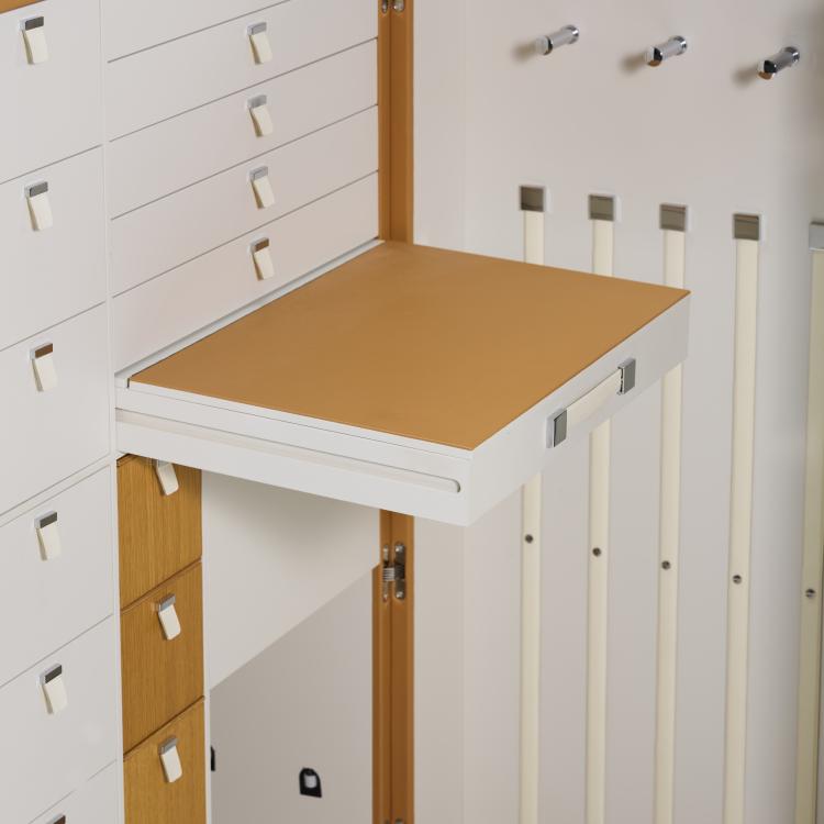 Bild 9 zu Objekt, 'Oceano' steamer trunk, 2007 (design), Andr&eacute;e Putman, Poltrona Frau, Tolentino, 175B 419