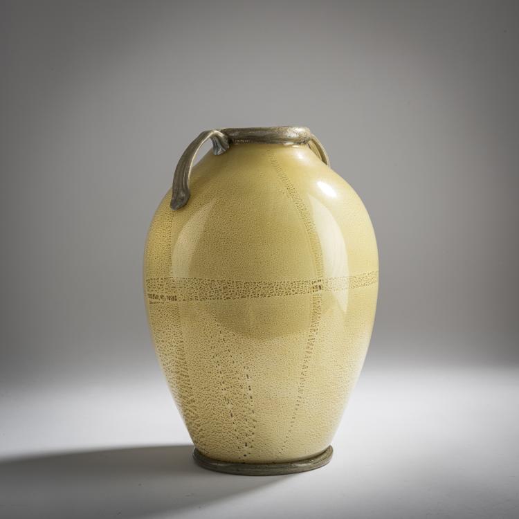Bild 2 zu Objekt, 'Lattimo' vase with handles, c. 1930, Carlo Scarpa, Toso, Fratelli, Murano (zugeschrieben), 175C 448