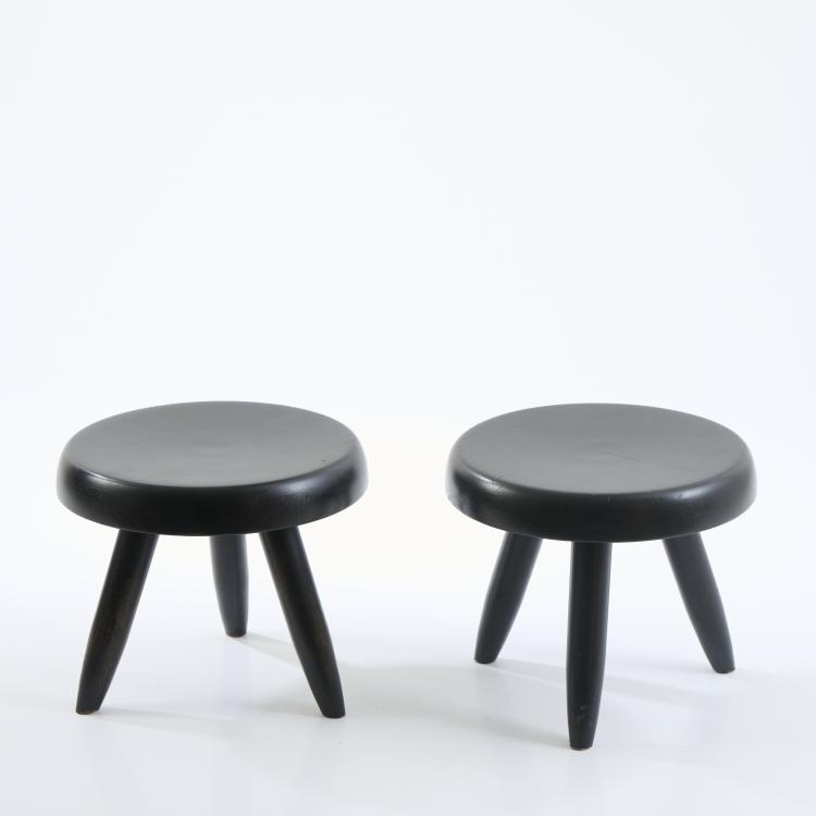 Bild 2 zu Objekt, Two stools, c. 1938 (design), Charlotte Perriand, Blanchon, Georges; Sentou, Paris; Steph Simon, Paris, 175B 123
