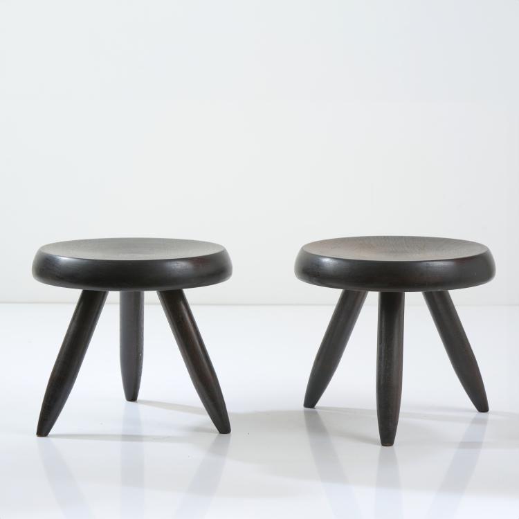 Bild 1 zu Objekt, Two stools, c. 1938 (design), Charlotte Perriand, Blanchon, Georges; Sentou, Paris; Steph Simon, Paris, 175B 124