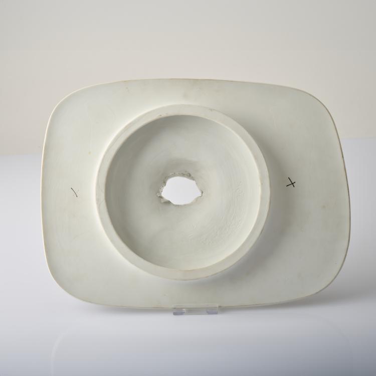 Bild 4 zu Objekt, 'Concetto Spaziale Cratere' silver color experiment , 1968, Lucio Fontana, 175D 734