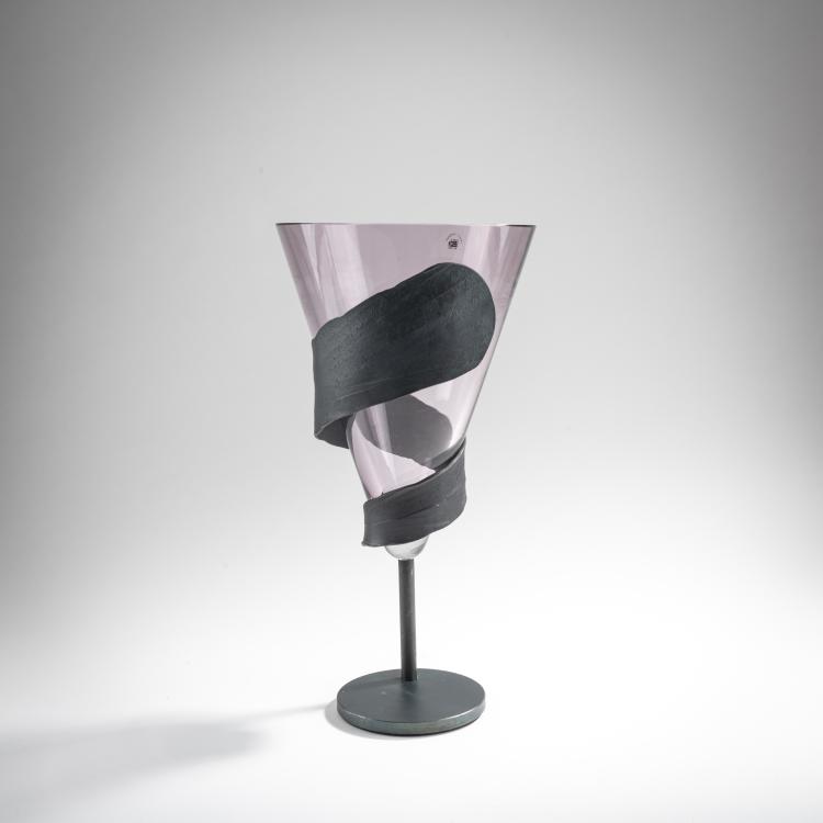 Hauptbild zu Objekt, 'Vitticio' vase from the 'Ferri forgiati' series, 1989, Enzo Mari, Danese, Mailand, 176B 177