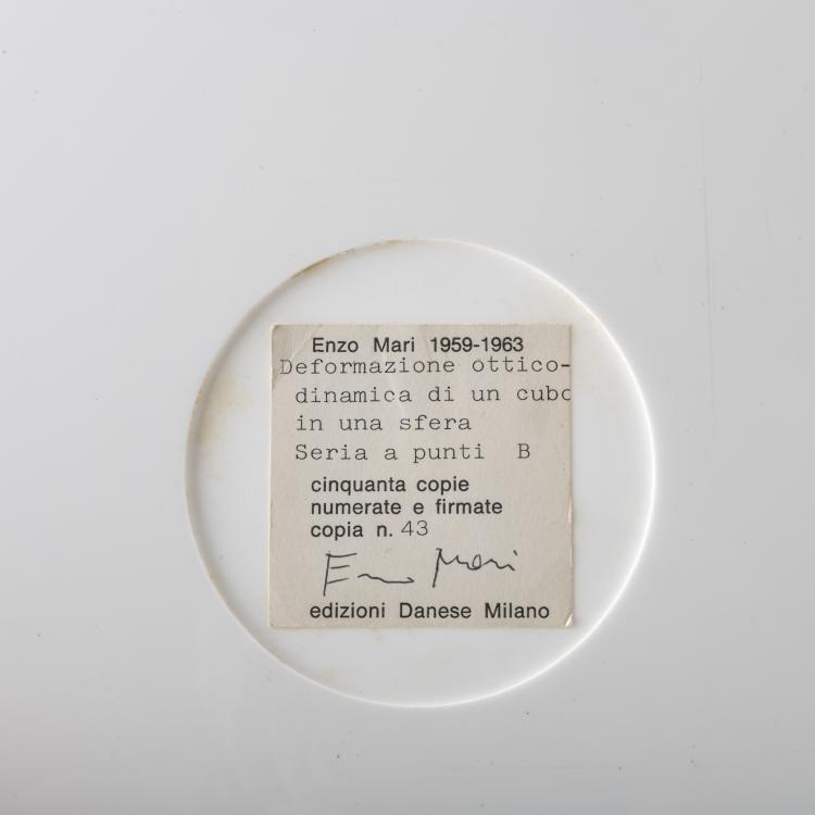 Bild 3 zu Objekt, 'Deformazione ottico-dinamica di un cubo in una sfera, serie a punti B', 1959-63, Enzo Mari, Danese, Mailand, 176B 183