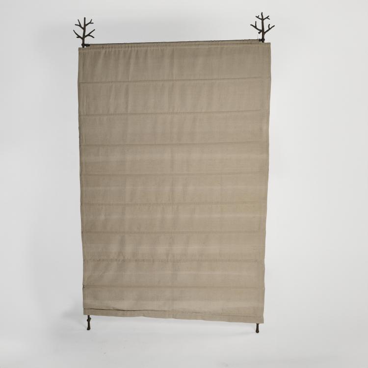 Hauptbild zu Objekt, Gardinenstange mit Rolladen, 1990er Jahre, Stefan Herzog, Werkstatt Herzog, Stefan, M&uuml;nchen, 176B 345