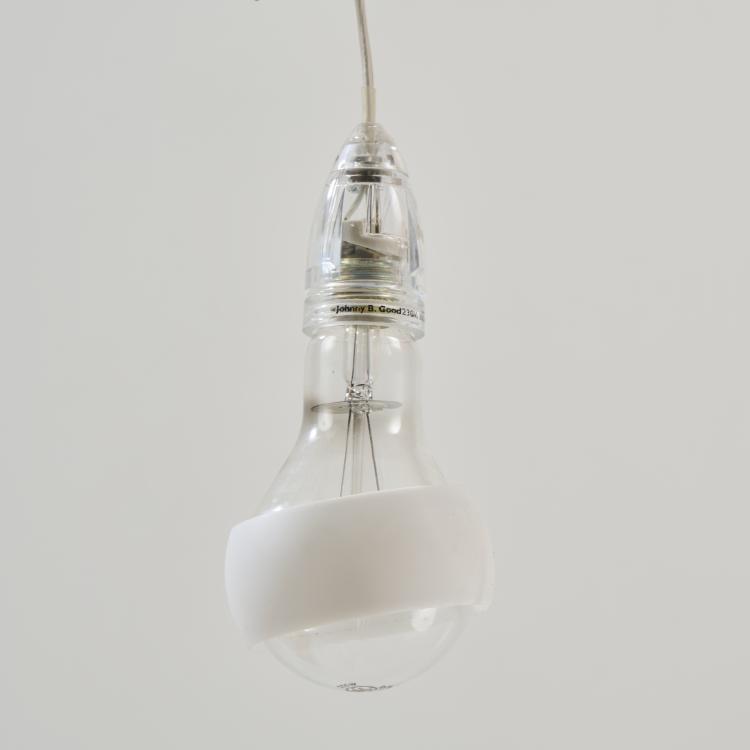 Bild 1 zu Objekt, 'Johnny B. Good' ceiling light, 2002 (design), Bernhard Dessecker,Ingo Maurer, Design M. Maurer, Ingo, M&uuml;nchen, 175B 260