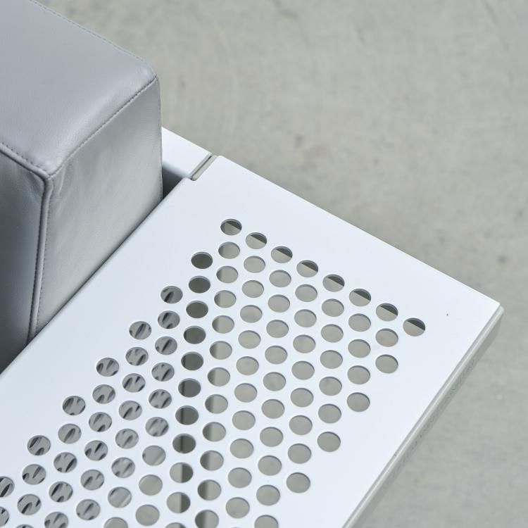 Bild 2 zu Objekt, 'Wing Seat' prototype armchair, 2008, J&ouml;rg Schellmann, Schellmann, Furniture, M&uuml;nchen, 176A 1