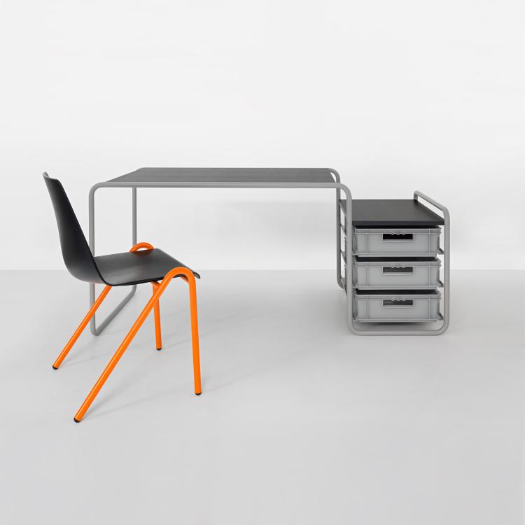 Hauptbild zu Objekt, 'Hommage &agrave; Marcel Breuer' prototype table with prototype chair, 2018, J&ouml;rg Schellmann, Thonet, Frankenberg, 176A 38