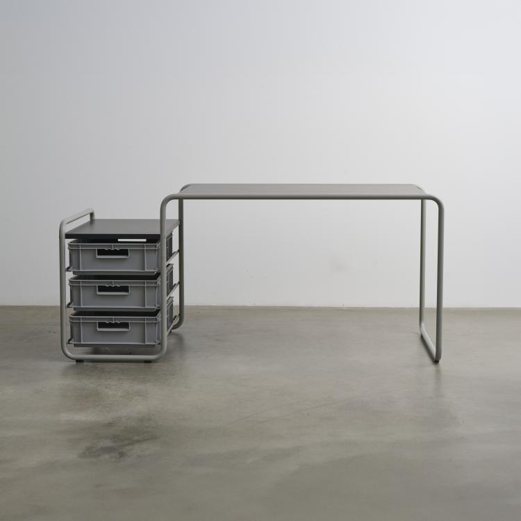 Bild 5 zu Objekt, 'Hommage &agrave; Marcel Breuer' prototype table with prototype chair, 2018, J&ouml;rg Schellmann, Thonet, Frankenberg, 176A 38