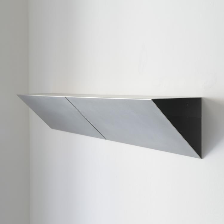 Bild 1 zu Objekt, Two-part 'Split Shelf' wall shelf (prototype), 2012, J&ouml;rg Schellmann, Schellmann Furniture, M&uuml;nchen, 176A 14