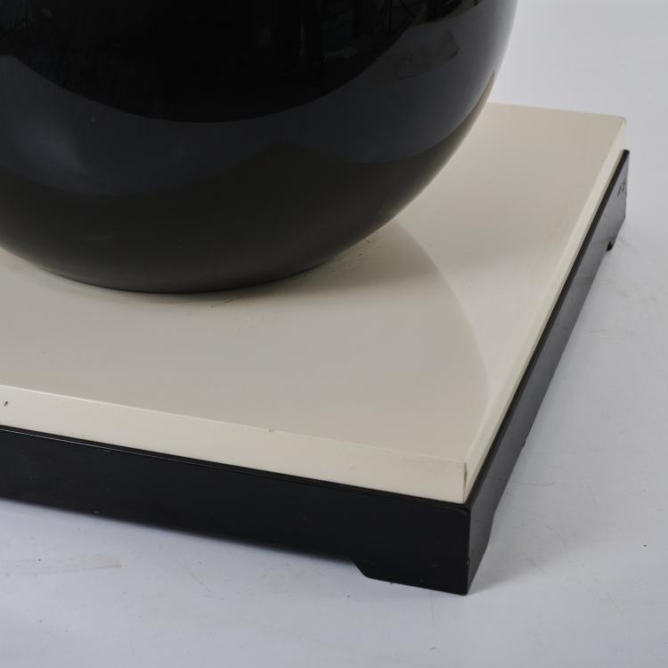 Bild 4 zu Objekt, Table, 1918 (design), Jacques-Henri Lartigue, Ecart International, Paris, 175B 99