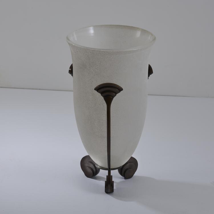 Bild 1 zu Objekt, Vase 'Large Art Deco Urn', 1980 (Entwurf), Karl Springer, Springer, New York; Seguso Vetri d'Arte, Murano;, 175B 176