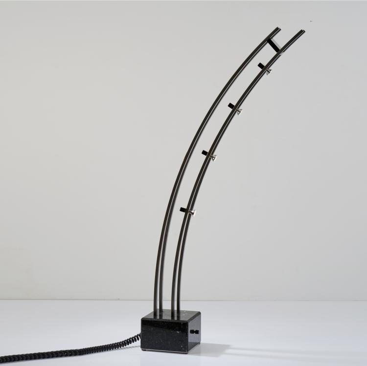 Bild 2 zu Objekt, 'Arc lamp', 1990 (design), Gerd Arens, Pentagon, K&ouml;ln, 176B 340