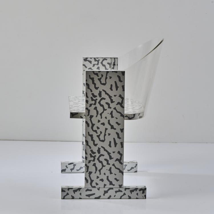 Bild 1 zu Objekt, 'Teodora' chair, c. 1984 (design), Ettore Sottsass, Vitra, Weil am Rhein, 176B 318