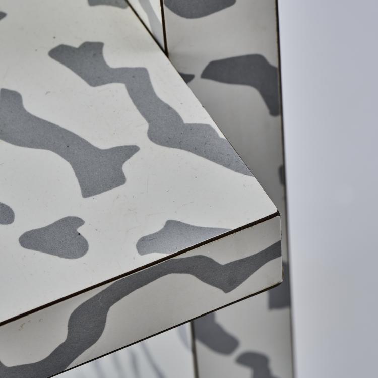 Bild 5 zu Objekt, 'Teodora' chair, c. 1984 (design), Ettore Sottsass, Vitra, Weil am Rhein, 176B 318