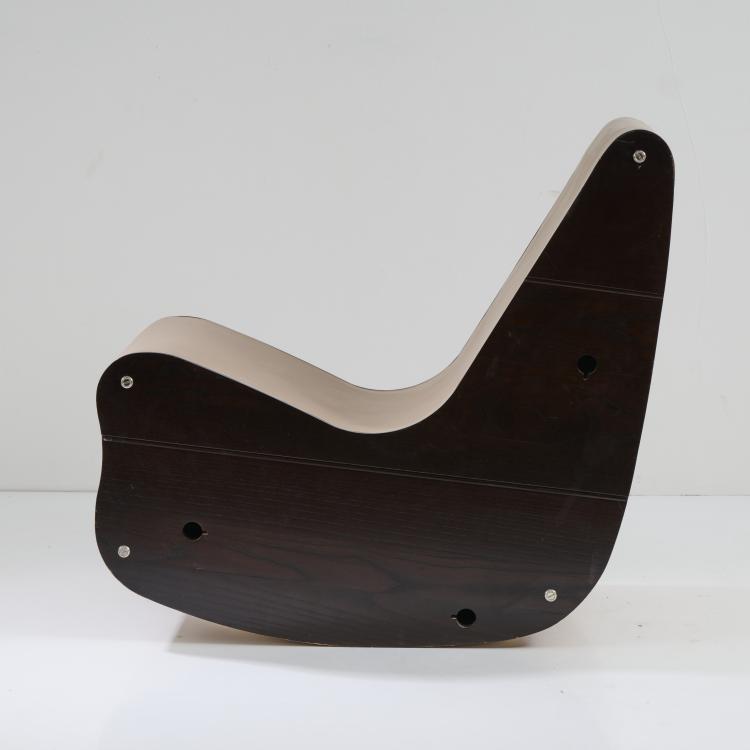 Bild 2 zu Objekt, 'Correalist Rocker' chair, 1942 (design), Friedrich Kiesler, Wittmann M&ouml;belwerkst&auml;tte, Etsdorf, 175B 126