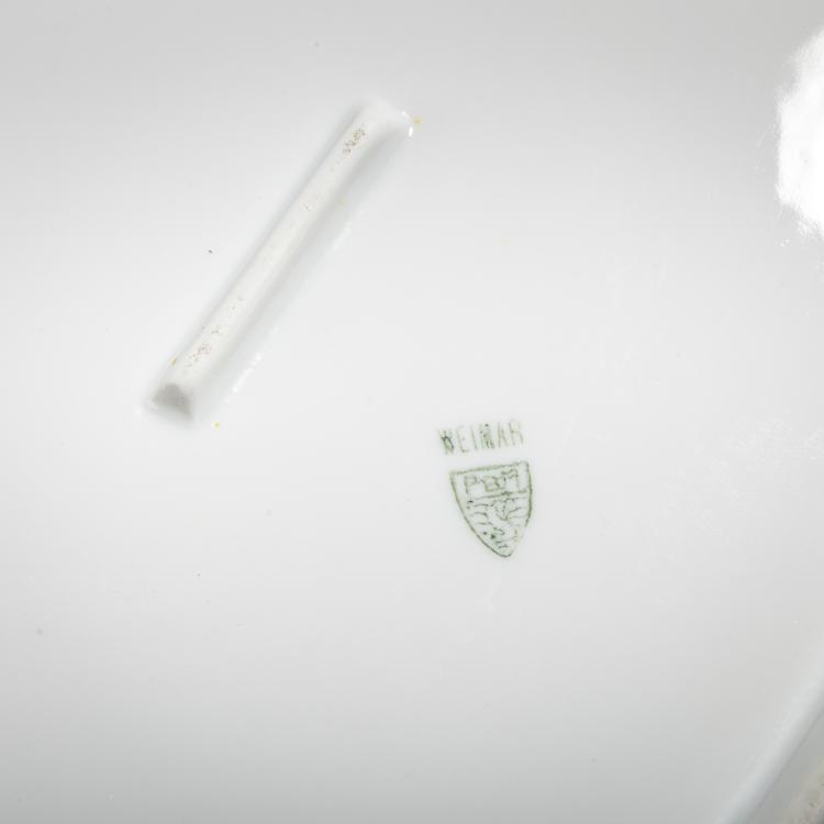 Bild 2 zu Objekt, Four dinner plates, soup plate and platter 'Geschweifte Form' - Agnes', 1903, Therese Trethan, Selle, Burgau, 176C 650