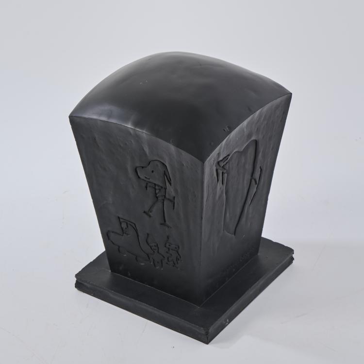 Bild 1 zu Objekt, 'Ara' stool, 1985 (design), Philippe Starck, V.I.A. - Valorisation de l'innovation dans l'ameublement, Paris, 176B 316