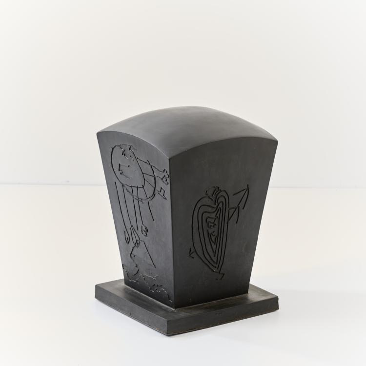 Bild 1 zu Objekt, Stool 'Ara', 1985 (design), Philippe Starck, V.I.A. - Valorisation de l'innovation dans l'ameublement, Paris, 177A 137