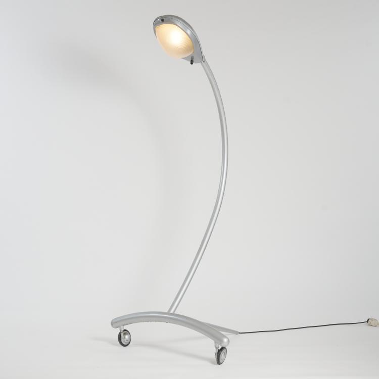 Bild 2 zu Objekt, 'Super Guppy' floor light, 1987 (design), Marc Newson, Idee, Japan, 176B 328