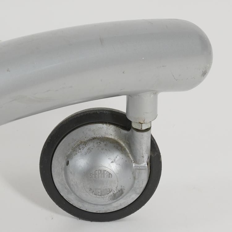 Bild 7 zu Objekt, 'Super Guppy' floor light, 1987 (design), Marc Newson, Idee, Japan, 176B 328