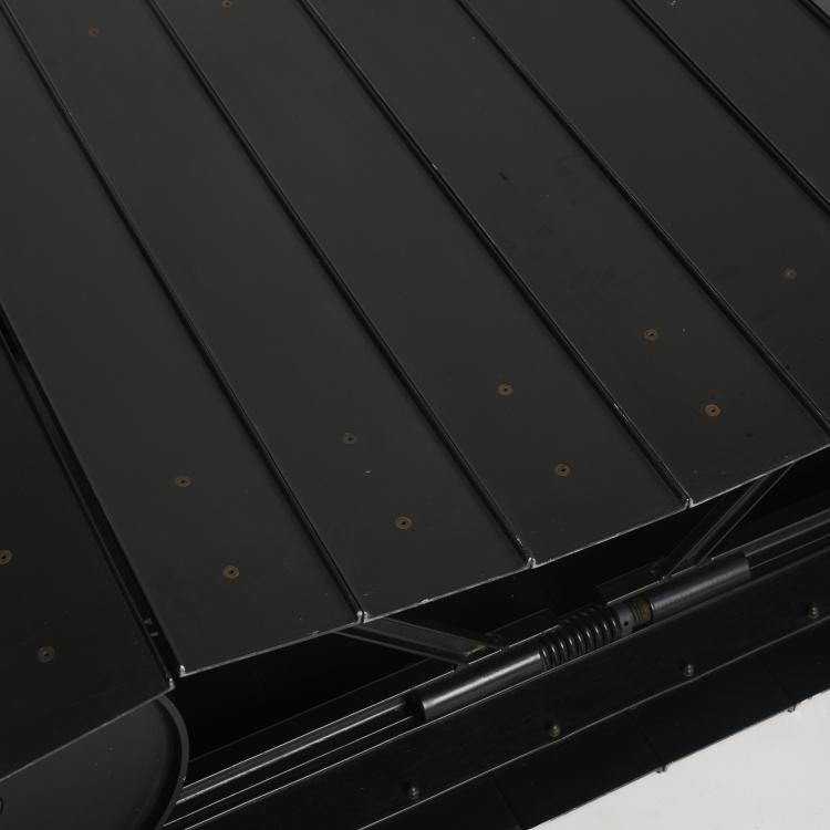 Bild 3 zu Objekt, 'Tankette' coffee table, 1987 (design), Paolo Pallucco,Mireille Rivier, Pallucco, Rom, 176B 329