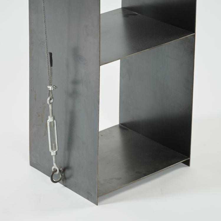 Bild 3 zu Objekt, 'Verspanntes Regal', 1982 (design), Wolfgang Laubersheimer, Laubersheimer, Wolfgang, 176B 309