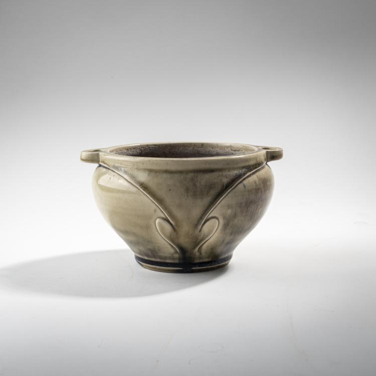 Hauptbild zu Objekt, Bowl with two handles, 1908, Erica von Scheel, Hanke, Reinhold, H&ouml;hr, 176C 674