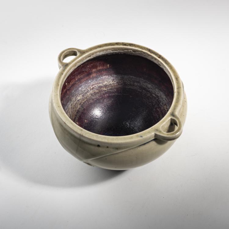 Bild 2 zu Objekt, Bowl with two handles, 1908, Erica von Scheel, Hanke, Reinhold, H&ouml;hr, 176C 674