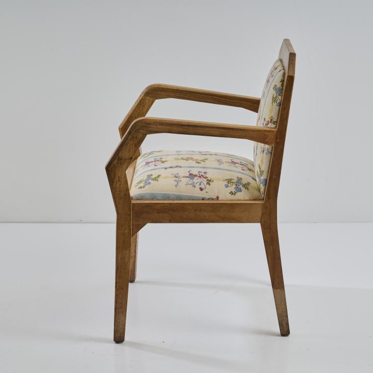 Bild 2 zu Objekt, Anthroposophischer Armlehnstuhl, 1930er Jahre, Felix Kayser (zugeschrieben), Schiller-M&ouml;bel, Stuttgart (zug./attr.), 176B 106